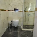 Hotel Lalinn Deluxe 3*