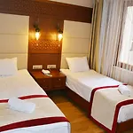 Hotel Lalinn Deluxe
