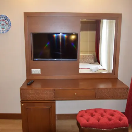 Отель Lalinn Deluxe 3*