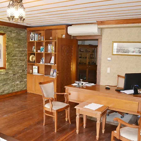 Lalinn Deluxe ホテル